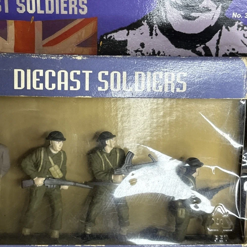 Vintage Blue Box Elite Command Biecast Soldiers British Soldier Collector Series